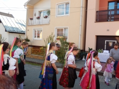 Procesia na sviatok Božieho tela a krvi, Chmeľnica 15.06.2017 – fotografia 18