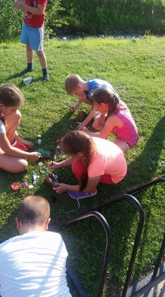 Naši školáci si vychutnávajú školu v prírode – fotografia 18