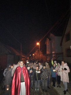 Lampiónový sprievod sv. Martina v Chmeľnici – fotografia 2