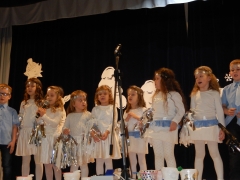 Vianočný program venovali svojim rodičom a starým rodičom – fotografia 35