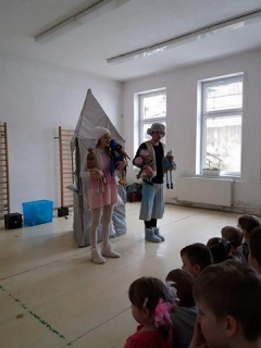 Babadlo predstavilo deťom v Chmeľnici zimnú rozprávku – fotografia 3