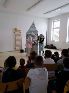 Babadlo predstavilo deťom v Chmeľnici zimnú rozprávku – fotografia 4