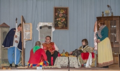 Premiéra divadelného predstavenia: “Devínsky šašo a jeho chovanica“ spríjemnila Veľkonočnú nedeľu – fotografia 15