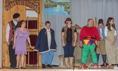Premiéra divadelného predstavenia: “Devínsky šašo a jeho chovanica“ spríjemnila Veľkonočnú nedeľu – fotografia 9