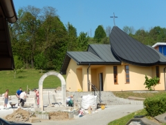 Pokračovali práce na pomníku venovanému rodákom – fotografia 5
