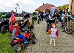 Posvätenie motoriek a štvorkoliek v Chmeľnici – fotografia 12