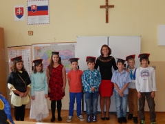 Koniec školského roka 2017/2018 bol posledným dňom v našej škole  pre našich štvrtákov – fotografia 3