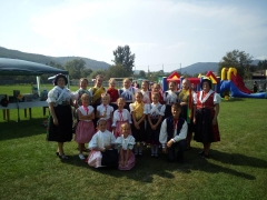 Na  14. ročníku Kluknavských folklórnych slávností vystúpil aj folklórny súbor z Chmeľnice – fotografia 20