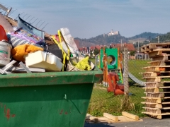 V zmysle plánu sme uskutočnili jesenný veľkoobjemový zber odpadu. – fotografia 9