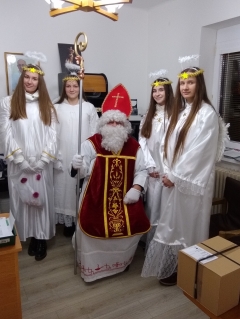 Sv. Mikuláš zavítal dnes aj do Chmeľnice – fotografia 44