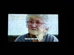 Film „Smutné jazyky - Sprechen Sie Karpatendeutsch?“ odpremietali v Chmeľnici. Ďakujeme dokumentaristke Anne Gruskovej! – fotografia 6