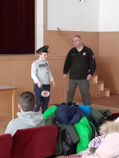 Policajti predviedli ukážky svojej práce – fotografia 6