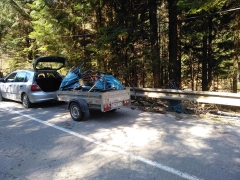 Aktivita, ktorá si zaslúži palec hore: Dobrovoľníci z Chmeľnice vyzbierali za dve hodiny 1450 kg odpadu – fotografia 1