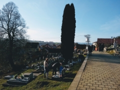 Sviatok všetkých svätých v našej chmeľnickej farnosti – fotografia 24