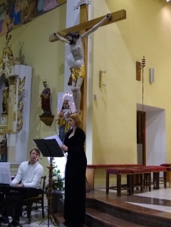 Duo Sanctus koncertovalo opäť v Chmeľnici – fotografia 5