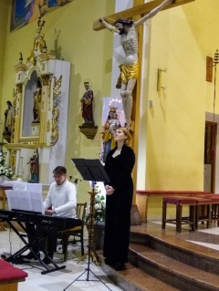 Duo Sanctus koncertovalo opäť v Chmeľnici – fotografia 9