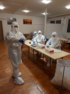 VÝSLEDKY TESTOVANIA NA COVID-19 NA ODBERNOM MIESTE CHMEĽNICA 7.- 8. novembra 2020 – fotografia 19