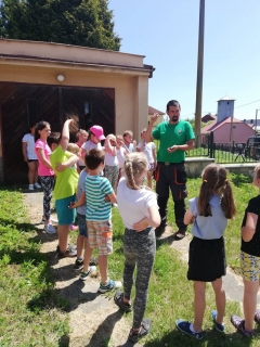 Krúžkovanie mláďat bociana bieleho v našej obci – fotografia 3