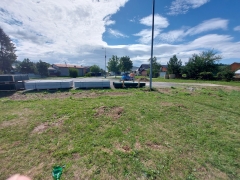 Výstavba oplotenia športového areálu. – fotografia 69