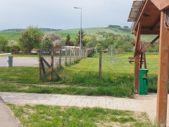 Výstavba oplotenia športového areálu. – fotografia 49