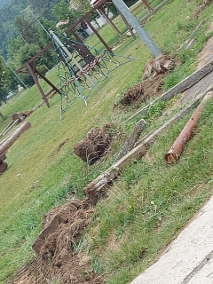 Výstavba oplotenia športového areálu. – fotografia 33