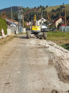 Výstavba cesty na IBV pri trati – fotografia 186