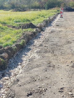 Výstavba cesty na IBV pri trati – fotografia 156
