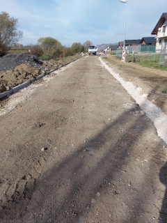 Výstavba cesty na IBV pri trati – fotografia 163