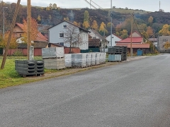 Výstavba cesty na IBV pri trati – fotografia 18