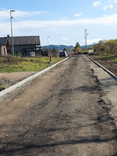 Výstavba cesty na IBV pri trati – fotografia 137