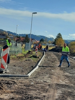 Výstavba cesty na IBV pri trati – fotografia 38