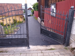 Vyčistenie obecného cintorína od krovín – fotografia 13