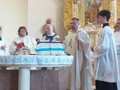 Mons. FRANTIŠEK RÁBEK celebroval odpustovú slávnosť Ružencovej Panny Márie – fotografia 31