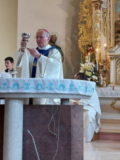 Mons. FRANTIŠEK RÁBEK celebroval odpustovú slávnosť Ružencovej Panny Márie – fotografia 18