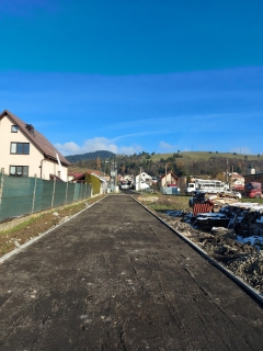 REKONŠTRUKCIA CIEST V CHMEĽNICI FINIŠUJE – fotografia 5
