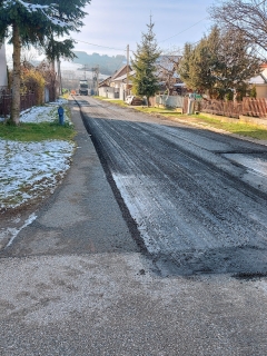REKONŠTRUKCIA CIEST V CHMEĽNICI FINIŠUJE – fotografia 50