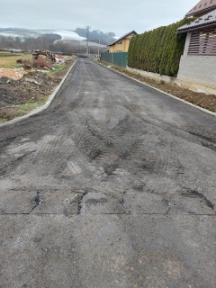 ASFALTOVANIE CESTY IBV PRI TRATI – fotografia 86