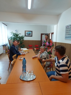 IGOR MATOVIČ, minister financií SR, na návšteve v Chmeľnici – fotografia 1
